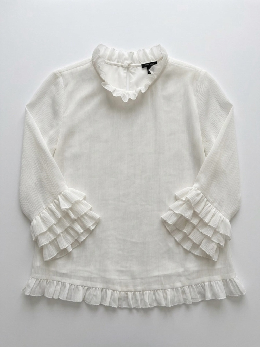 Ann Taylor Factory Off-White Blouse w Ruffle Accents Size XS Romantic Chic Boho